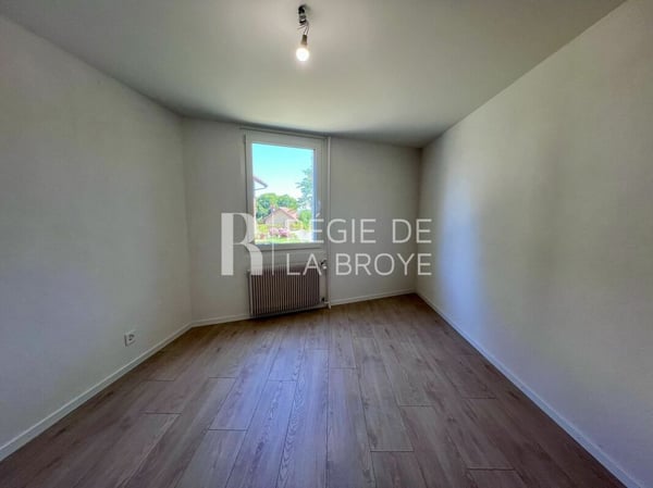 Appartement de 3.5 rénové à Démoret 8