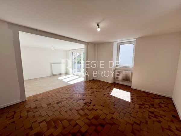 Appartement de 3.5 rénové à Démoret 3