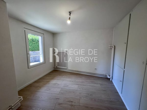 Appartement rénové de 4.5 pièces à Démoret 7