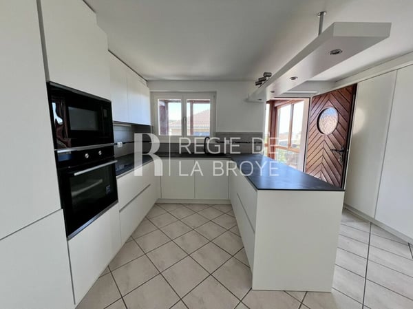 Appartement de 4.5 pièces à Champtauroz 3
