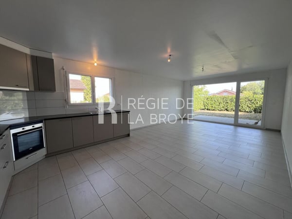 Appartement de 3.5 pièces à St-Aubin FR 4