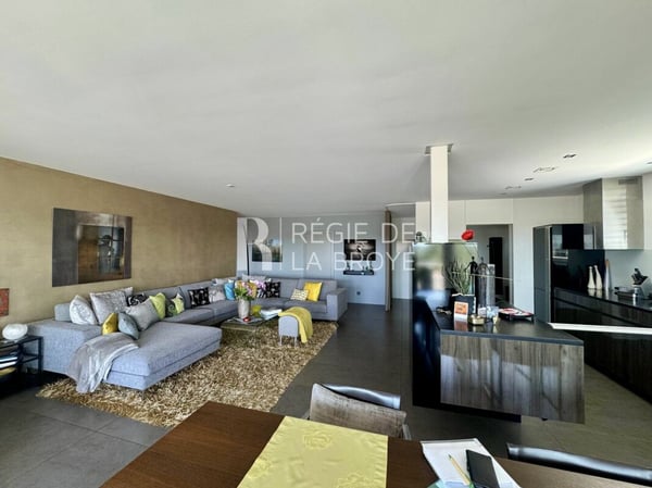 Appartement de standing 4.5 pièces à Gampelen 8