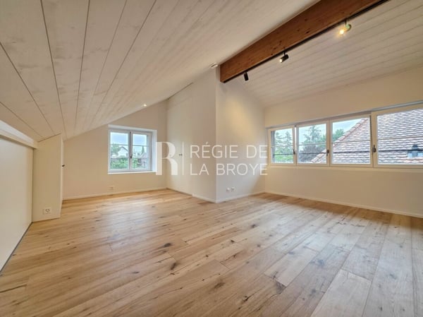 Spacieux 3,5 pièces dans les combles 4