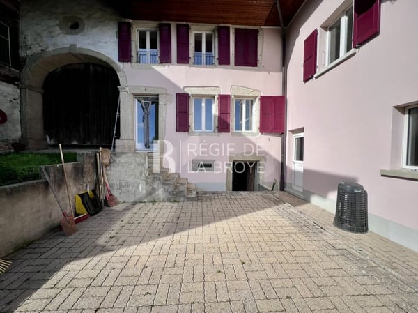 Appartement rénové de 3.5 pièces à Champtauroz 13