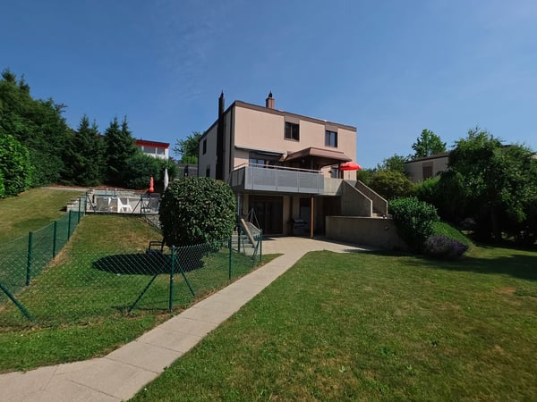 Villa individuelle de 2 logements entièrement rénovée 2