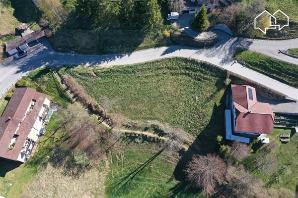 Terrain à bâtir avec permis en force pour 4 villas contiguës 2