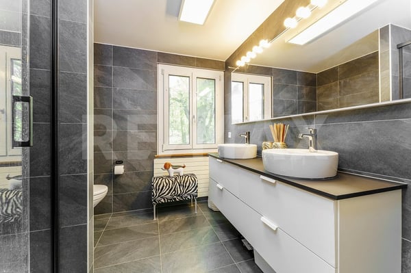 Maison avec 2 appartements, super potentiel locatif 8