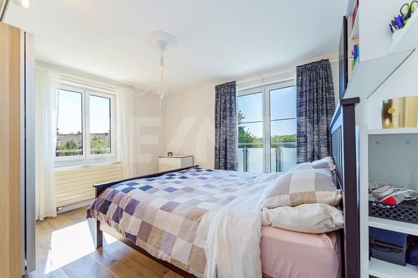 Maison avec 2 appartements, super potentiel locatif 12