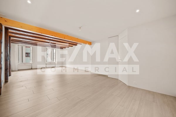 Commerce et bureaux au centre de Romont 6