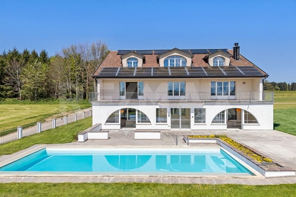Un bien hors norme à découvrir: 13 pièces, 400 m² habitables