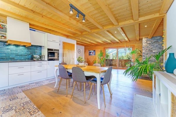 Avec 3 balcons, terrasse et jardin, magnifique appartement 1
