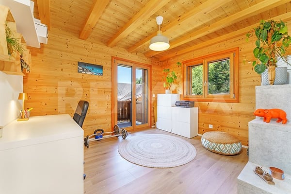 Avec 3 balcons, terrasse et jardin, magnifique appartement 12