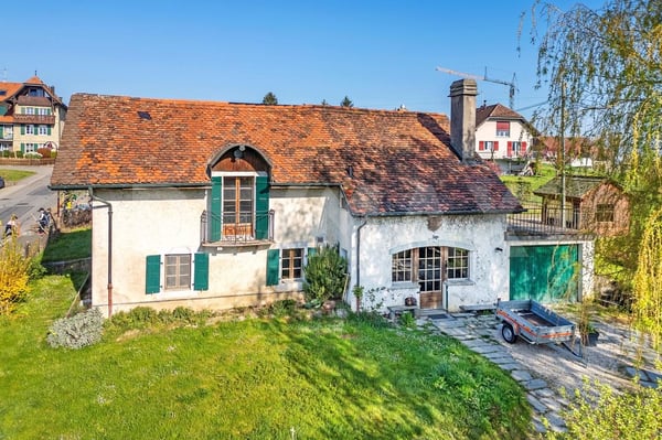 Maison de 1750 : cadre  bucolique et apaisant,  à rénover