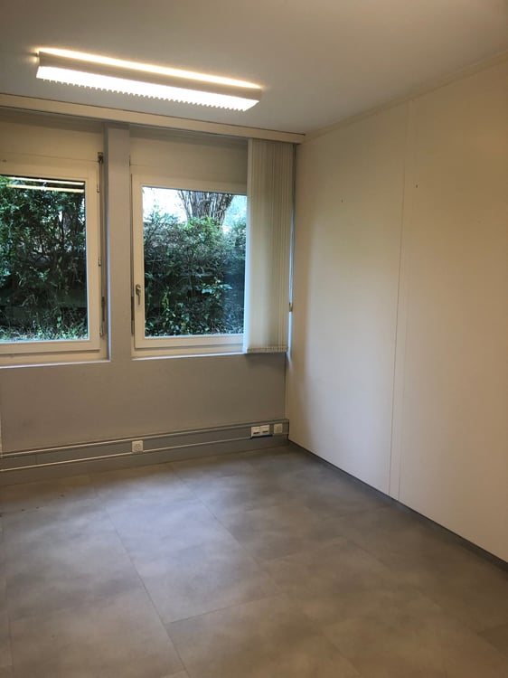 local commercial pour bureau/ cabinet médical 10