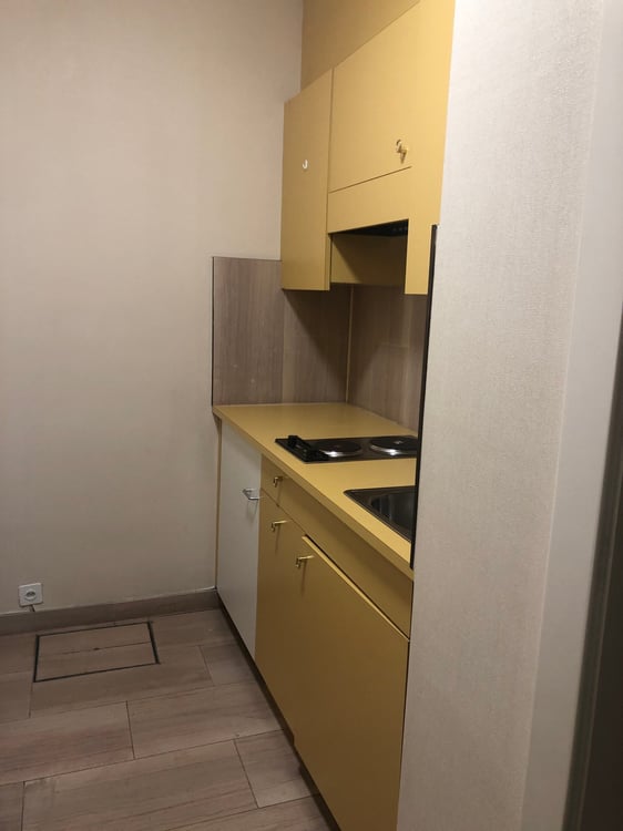 local commercial pour bureau/ cabinet médical 9