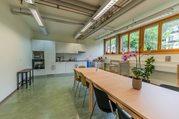 BÜRORÄUMLICHKEITEN AN ZENTRALER LAGE 8