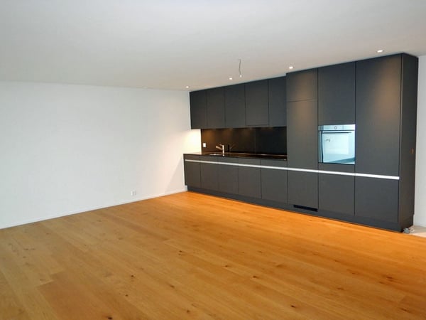 Tolle 2.5 Zimmerwohnung mit schöner Weitsicht 3