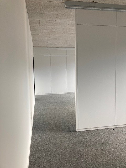 Surface administrative de 11 m2 au rez-de-chaussée 4