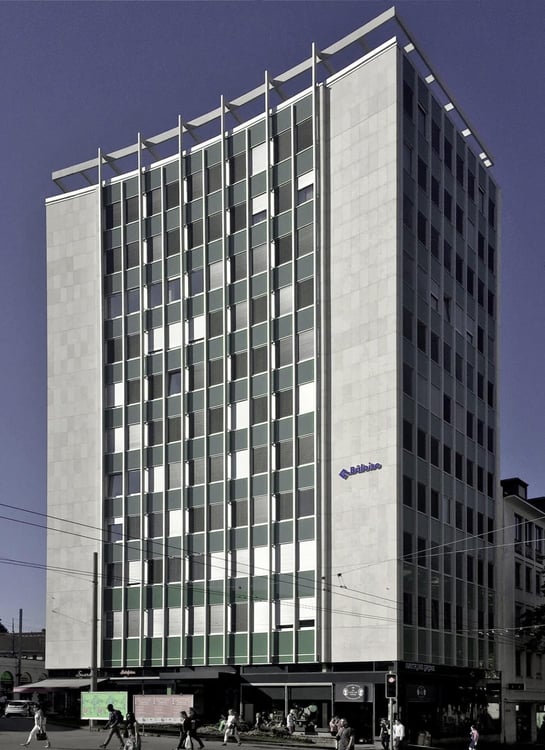 Surface entièrement rénovée de 220 m2 à louer 6