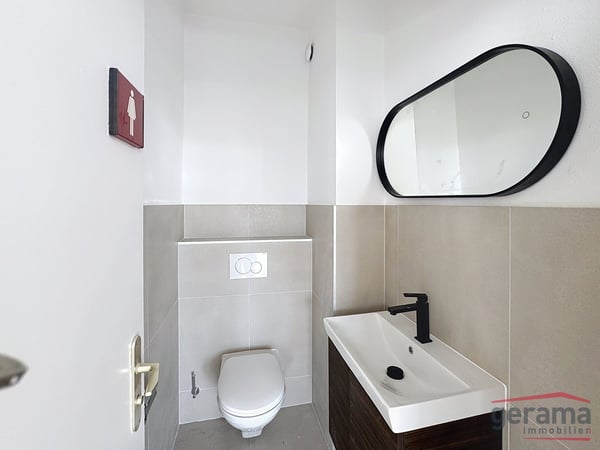 Surface entièrement rénovée de 220 m2 à louer 4