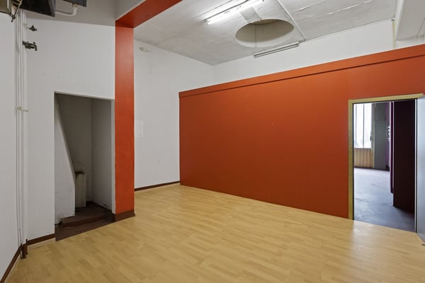 Surface commerciale de 160 m2 proche de la gare 5