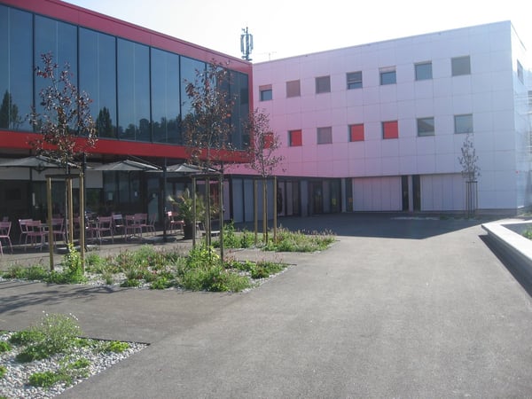 Surfaces commerciales modulables de 58m2 à 93m2 3