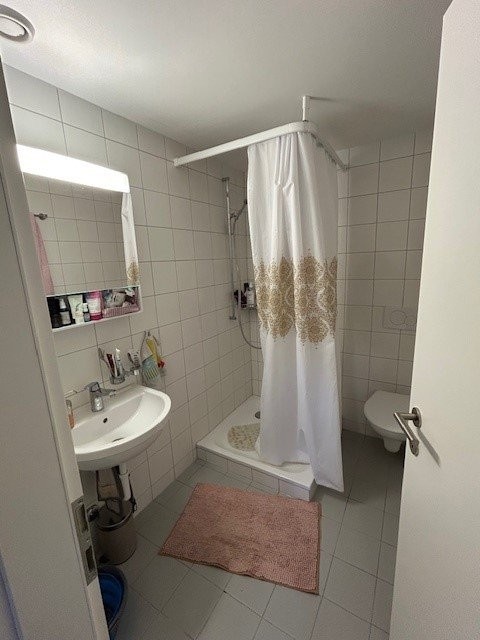 Jolie studio à la rue de Morat 8 5