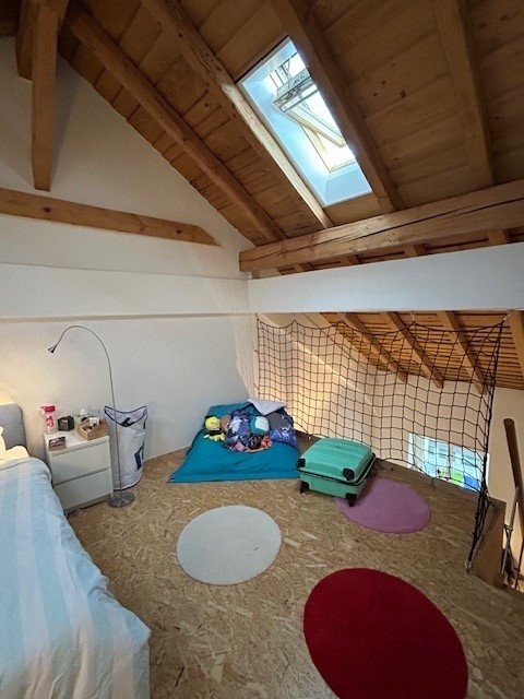 Jolie studio à la rue de Morat 8 2