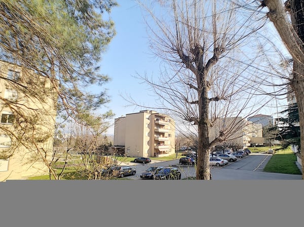 Appartement spacieux de 1.5 pièces à Fribourg ! 2