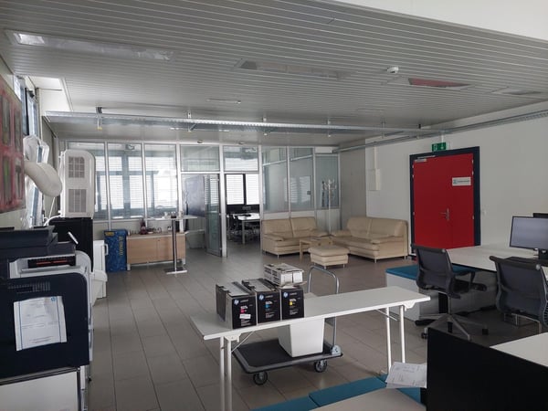 À louer - Surface administrative d'env. 124 m2 2