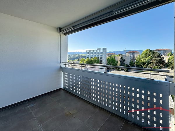 Appartement lumineux de 3.5 pièces au 4ème étage 6