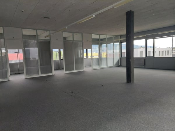 Surface administrative de 230m2-Yverdon-les-Bains 3