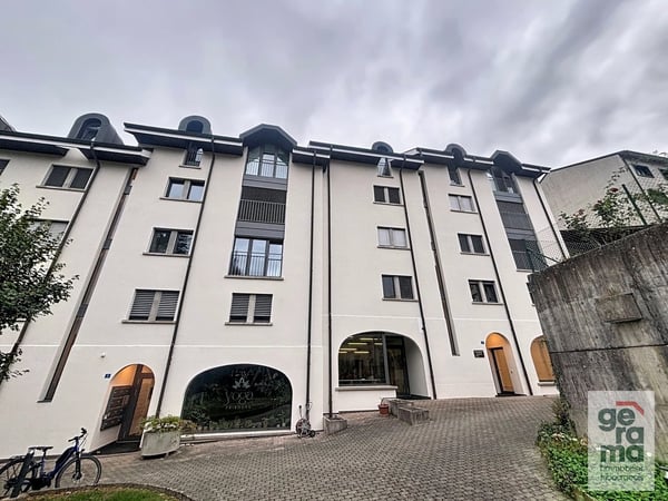 Commerce de 102 m² à louer 4