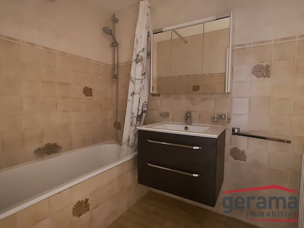 Renovierte 3.5 Zimmer-Wohnung in Tentlingen 6