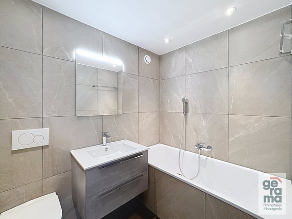 Spacieux 5,5 pièces 126 m² avec balcon à Fribourg 10