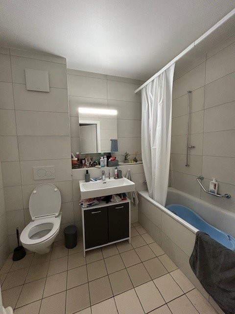 Appartement 2.5 pièces renové à Fribourg 3