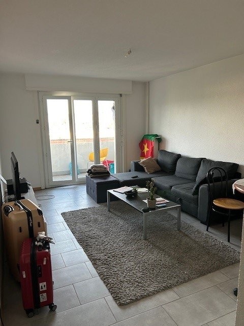 Joli appartement de 2.5 pièces à Fribourg 1