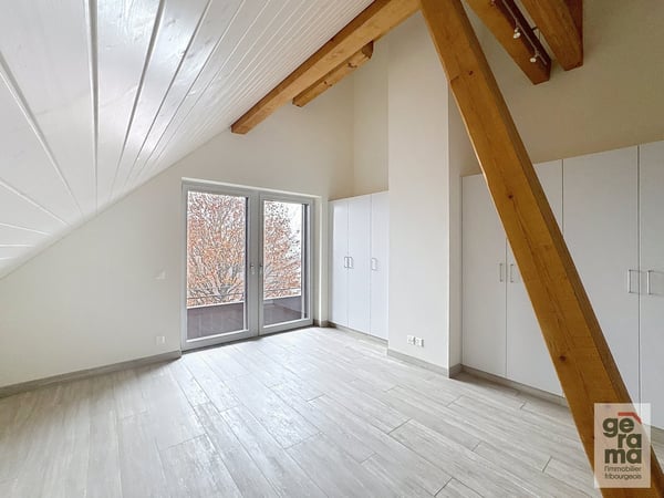Très bel appartement 3.5 pièces au 1er à Ponthaux 4