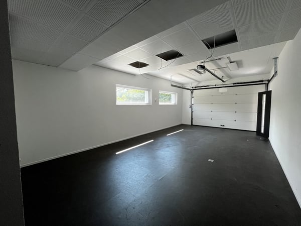 Dépôt - Local de 120 m2 à louer à Belfaux ! 2