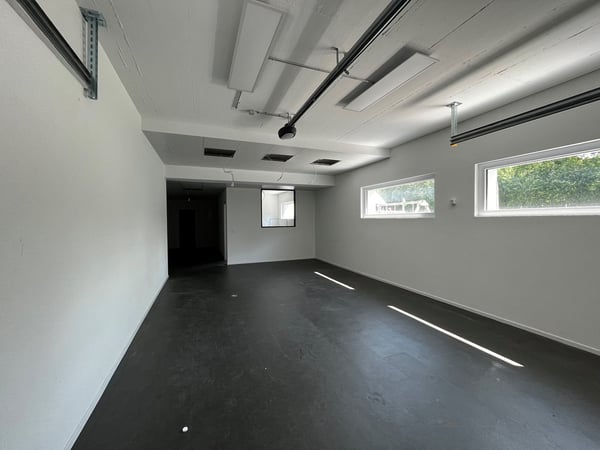 Dépôt - Local de 120 m2 à louer à Belfaux ! 1