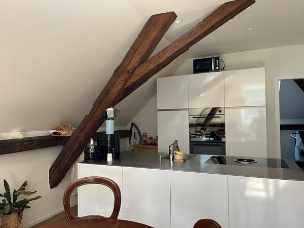Magnifique appartement 2.5 pièces dans les combles