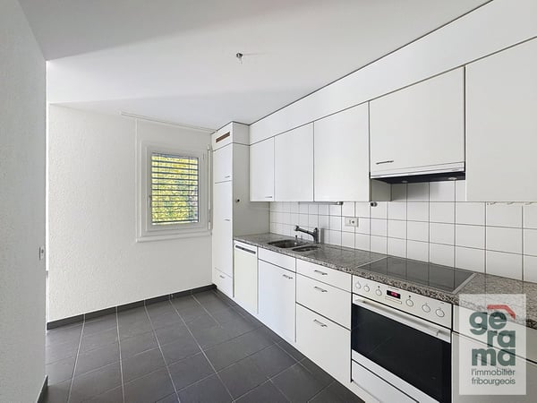 Helle 2.5 Zimmerwohnung zu vermieten in Tafers 1