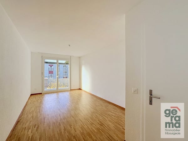 Helle 2.5 Zimmerwohnung zu vermieten in Tafers 4