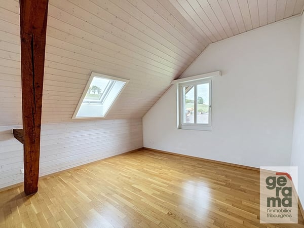 Grosse 2.5 Zimmerwohnung in Oberschrot . 4