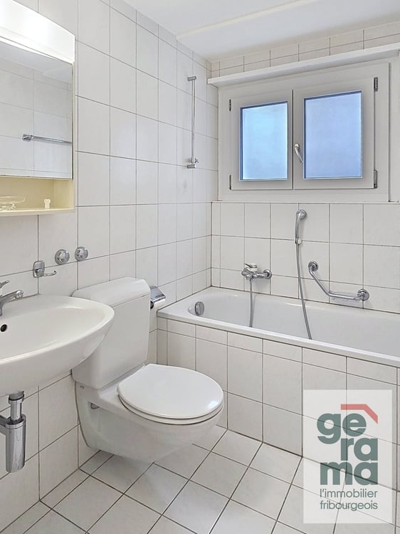 Charmante 2.5 Zimmerwohnung in Oberschrot 6