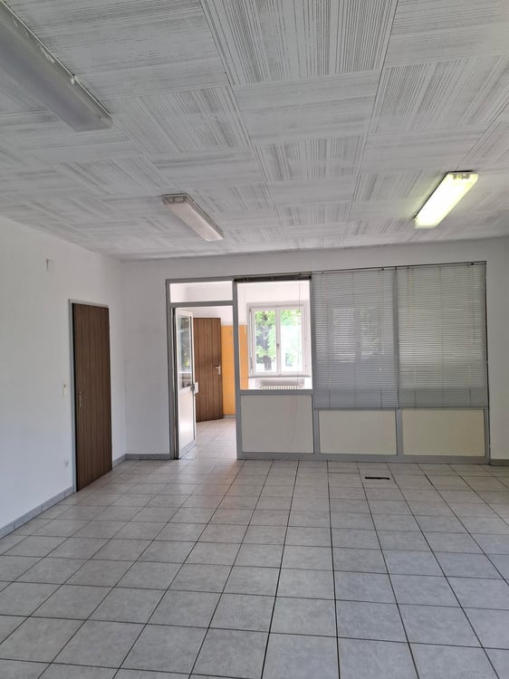 Spazio uffici in affitto a Balerna 5