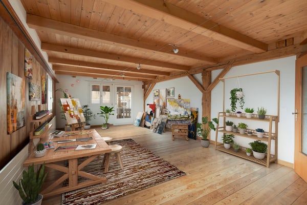 1.5-Zimmer-Haus mit grosser Werkstatt und Atelier in Wila 6