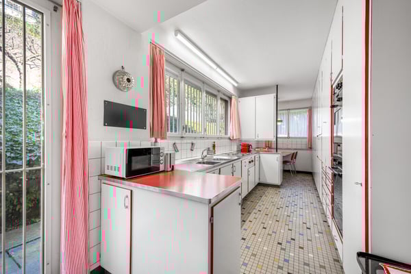 Prägnante 60er Jahre Architektur für Familien in Zürich Hottingen 3