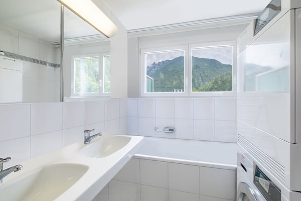 Chur: Attikawohnung mit grosser Terrasse und Blick auf Stadt und Berge 5