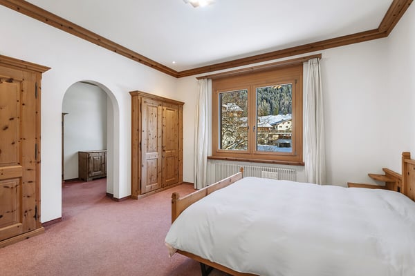 Exklusives Wohnen am Landwasser  mitten in den Bergen 5